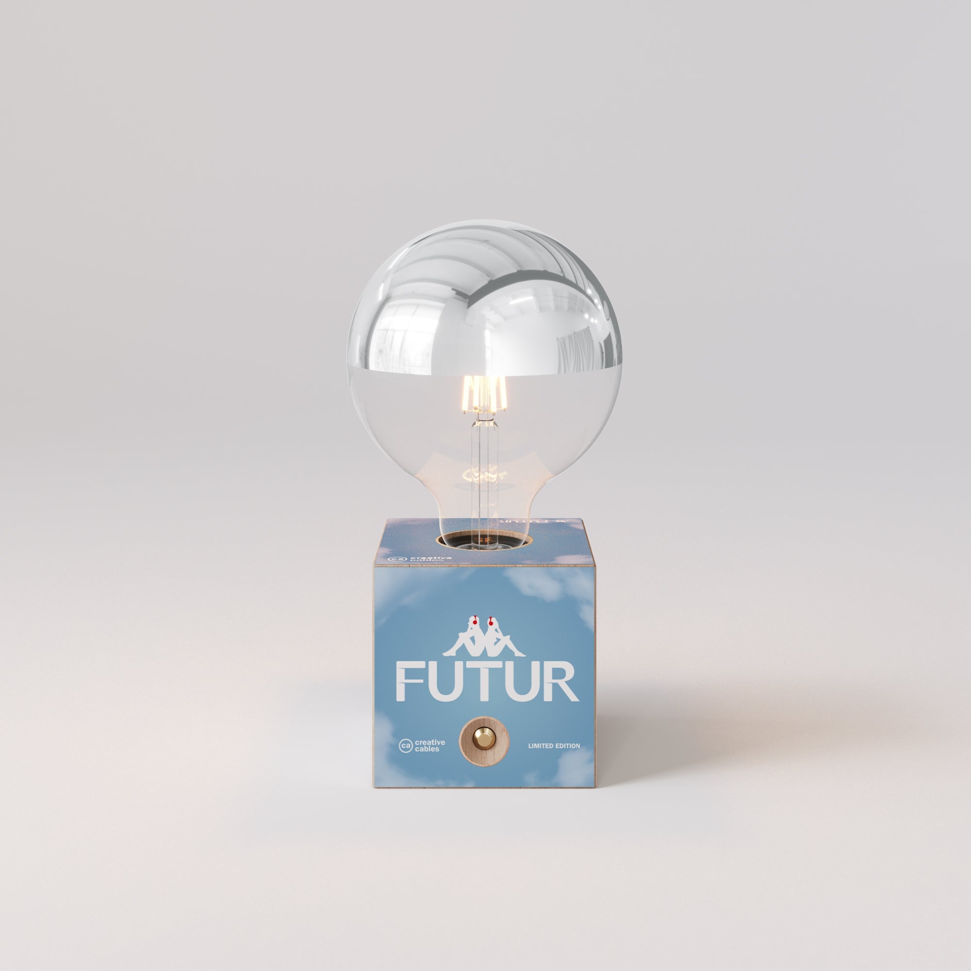Lampada a batteria Cabless03 "Futur" con lampadina globo mezza sfera argento - Futur Festival
