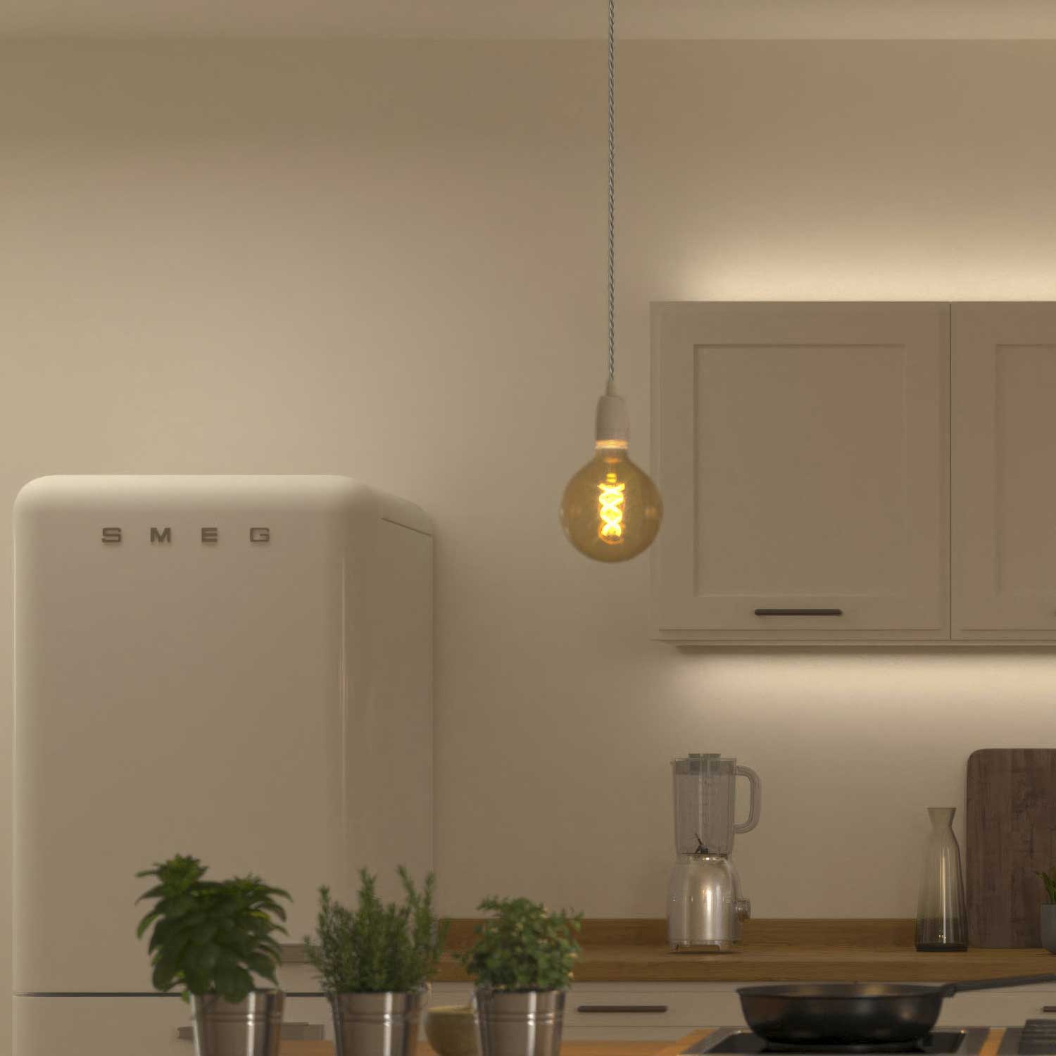 Lampada a sospensione completa di cavo tessile trecciato e finiture in porcellana bianca - Bianco