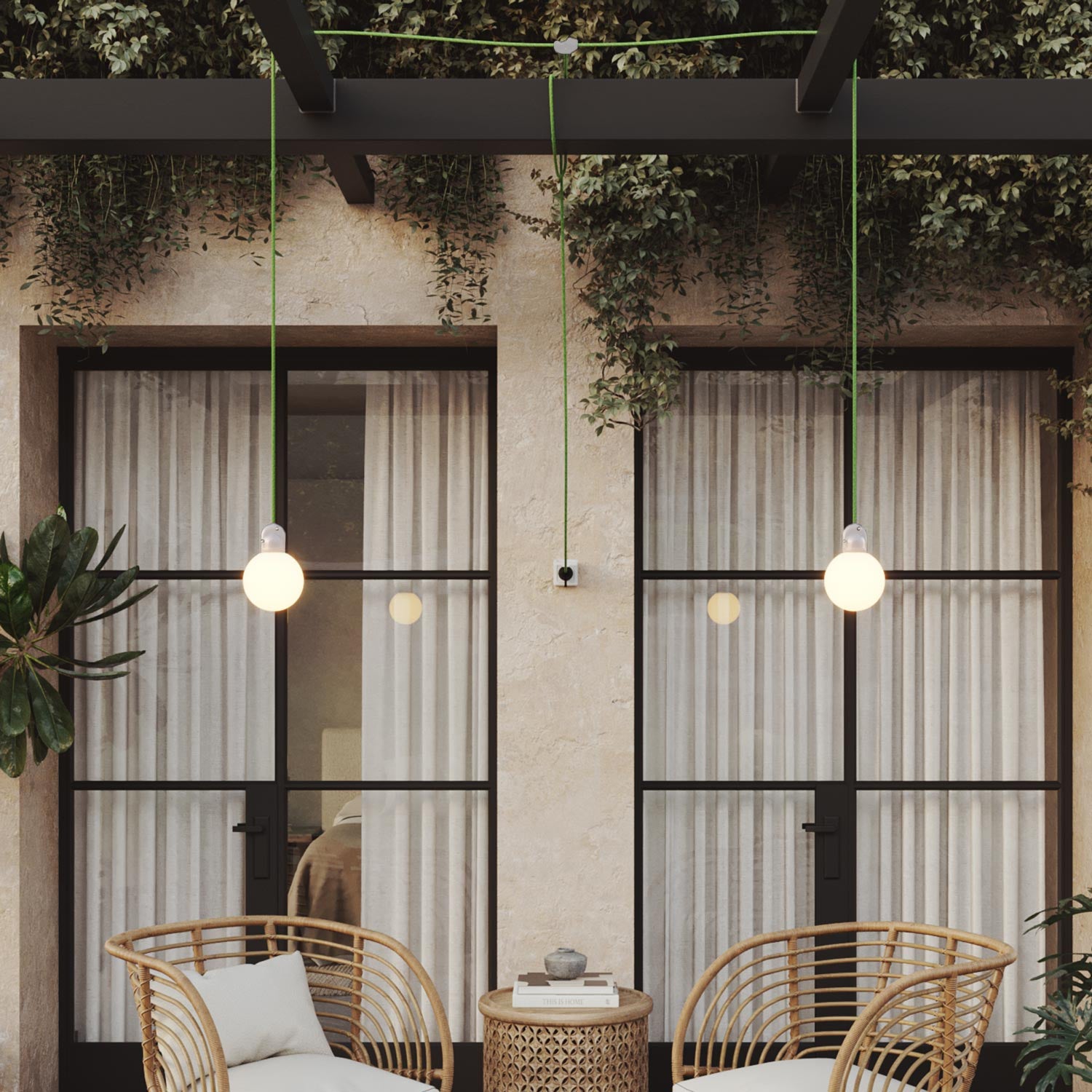 Lampada plug-in da esterno Modulair IP65 a 2 cadute con paralumi infrangibili Unbreak-a-Ball e cavo SX08